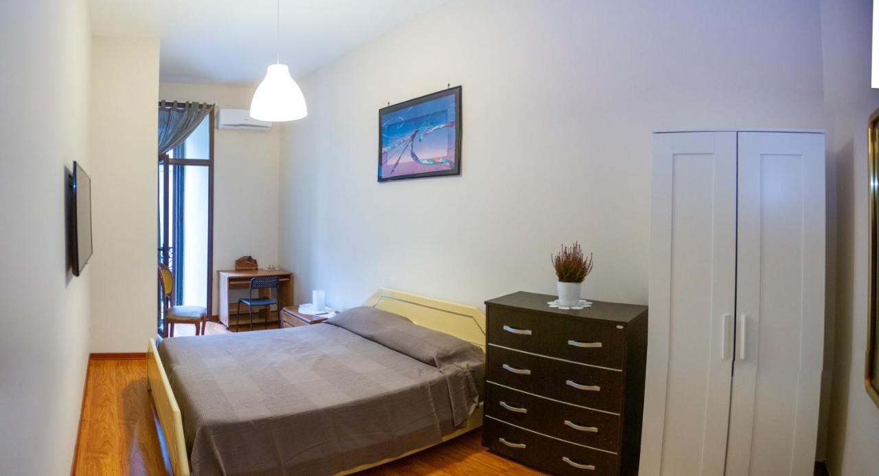 Relax In Centro Bed & Breakfast Naples Exterior photo
